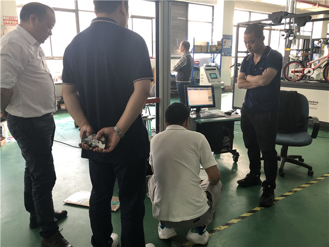 �K�ݿ͑����˾�S�yԇ�����ֲ��yԇϵ�y(t��ng)